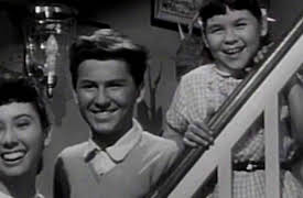 Father Knows Best S1: Father Knows Best 101-Bud Takes Up The Dance