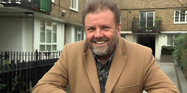 11:30 AM: Homes Under the Hammer (S26) | BBC One East Midlands | 11/28 2025