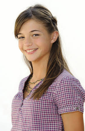 Lisa-Marie Koroll as 