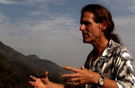 Welcome to the Nanoworld: From Micro to Nano