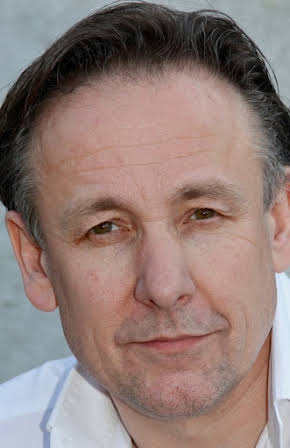 Richard Elfyn as 