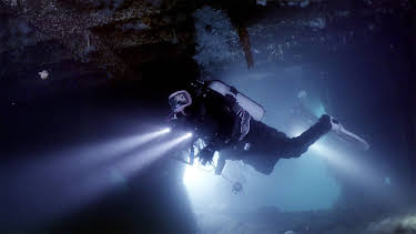 03:00: Under overflaten: Labyrint fra krigen | NRK 1 | 4/19 2026