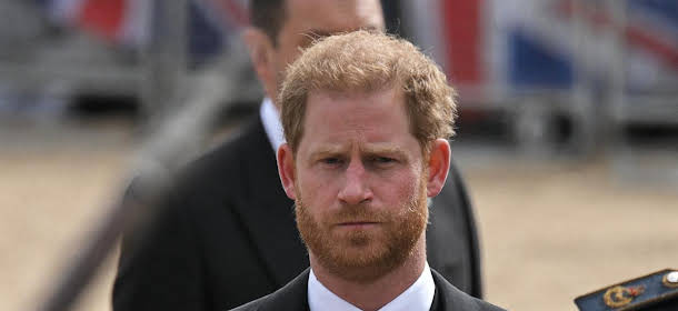 'Spare' the book about Prince Harry's memoirs.