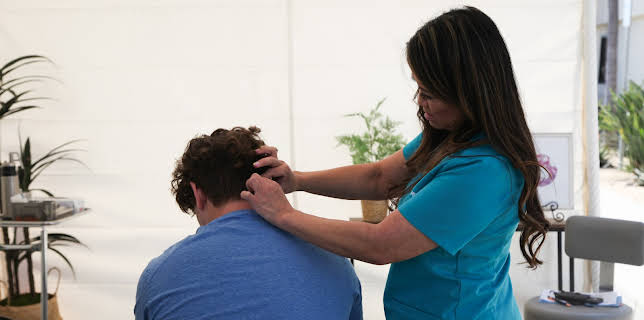 00:25: Dr. Pimple Popper (S4 E17) (S4) | TLC | 12/10 2025