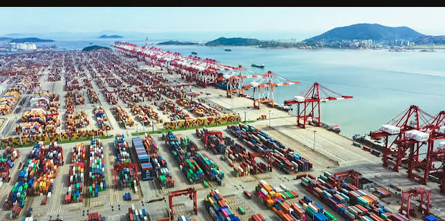 08:00: Machtspiele - Chinas Griff nach der Arktis | ZDFinfo | 12/17 2025