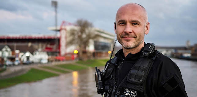 4:05 PM: Police Interceptors (S21 E4) (S21) | Paramount | 11/15 2025