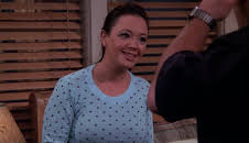 Kung av Queens (S8 E19)