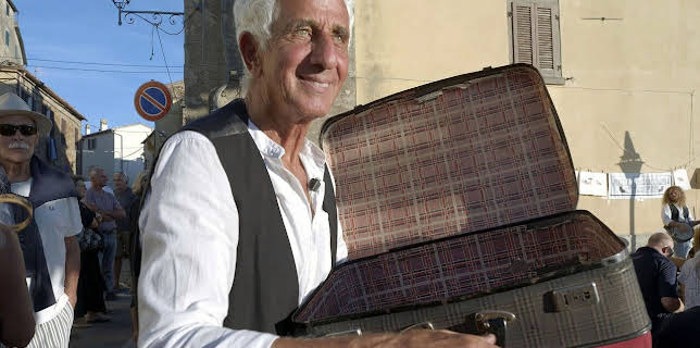 19:40: Re: Wenn Toskana-Auswanderer älter werden | Arte | 3/6 2026