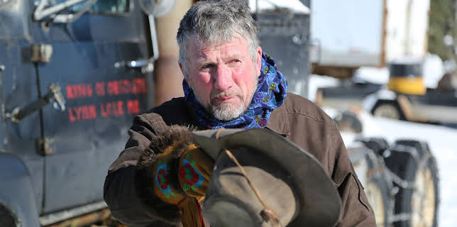 22:00: Ice Road Truckers (S8 E1) (S8) | TV10 | 10/10 2025