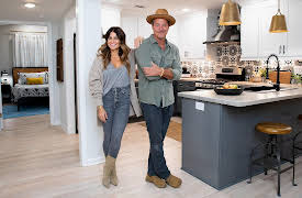 Ty Breaker, Season 1: A Boxed-In Box of Boxes