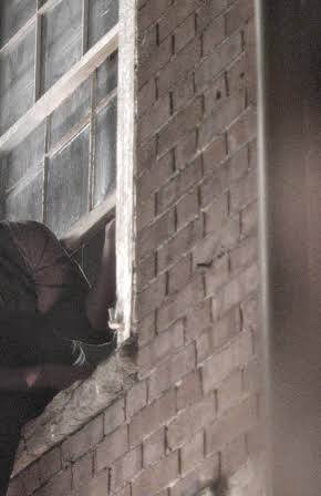 Nick L. Williams as Chris 
  
  
  (as Nick Williams)