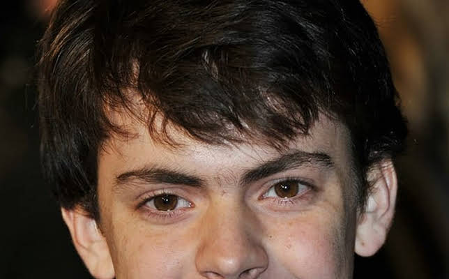 Skandar Keynes