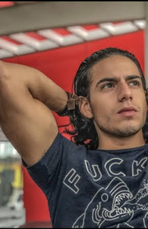 Sebastián Rivera as 