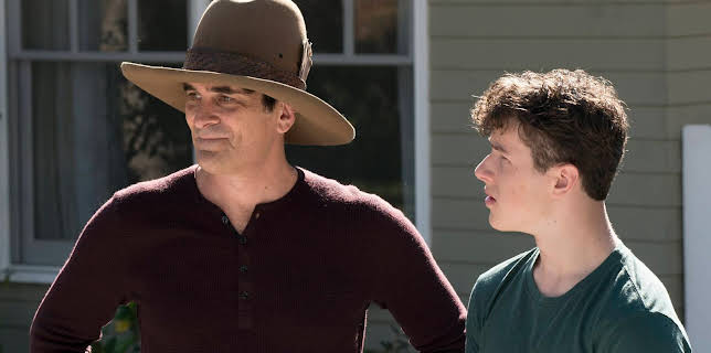 4:30 PM: Modern Family | E4 | 1/8 2026