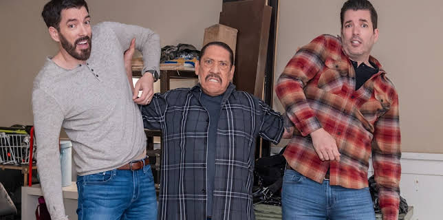 17:30: Celebrity DIY - Stars packen an | Sixx | 12/25 2025