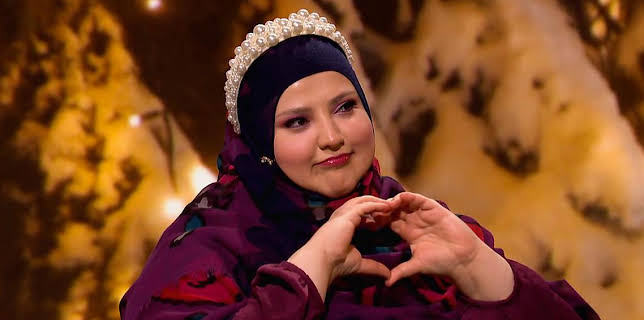 9:00 PM: QI XL | BBC Two | 12/23 2025