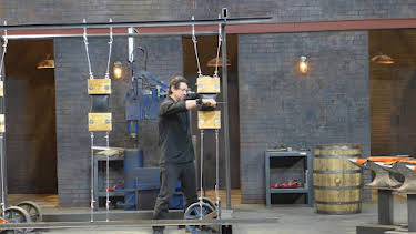 18:00: Wettkampf der Waffenschmiede (S3 E4) (S3) | Kabel Eins Doku | 9/12 2025