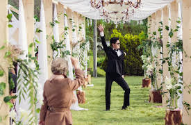 Romance Is a Bonus Book: Episode 1