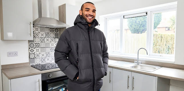 12:00 PM: The Great House Giveaway | More 4 | 11/14 2025