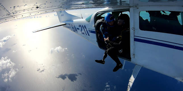 02:15: Sharkwrecked: Crash Landing | Animal Planet | 11/9 2025