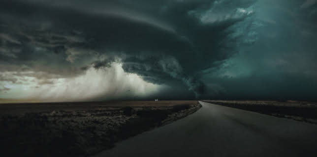 The Twister: Caught in the Storm (2025)