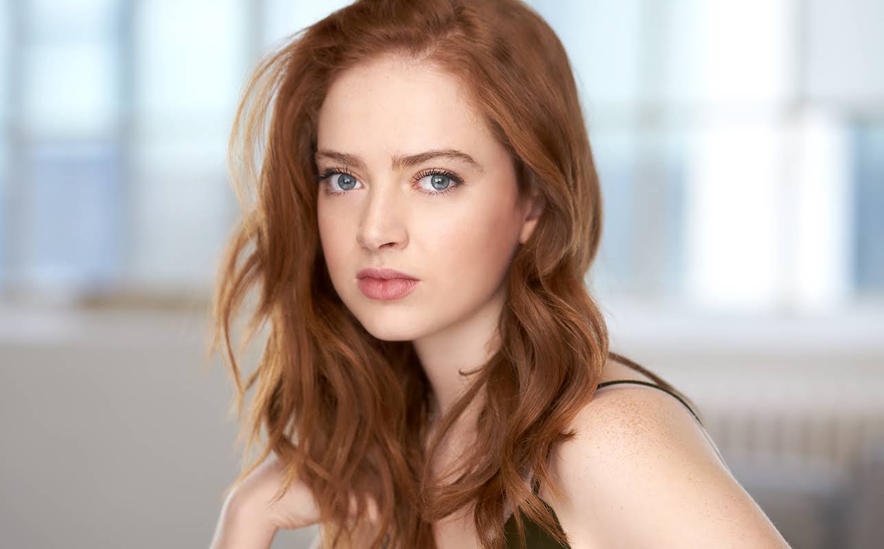 Zoé De Grand Maison