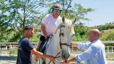 9:00 AM: Bargain-Loving Brits in the Sun (S11 E21) (S11) | 5 Star | 2/2 2026