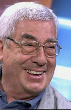 Rafael Azcona como Director