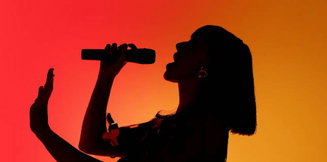 21:00: We Will Rock You - exklusiv! Hinter den Kulissen des Queen-Musicals | SWR Fernsehen RP | 12/18 2025