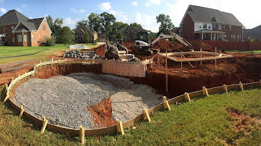 19:00: Insane Pools: Off the Deep End (S2 E5) (S2) | Animal Planet | 4/14 2026