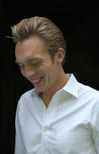 Joshua Fields Millburn como Self