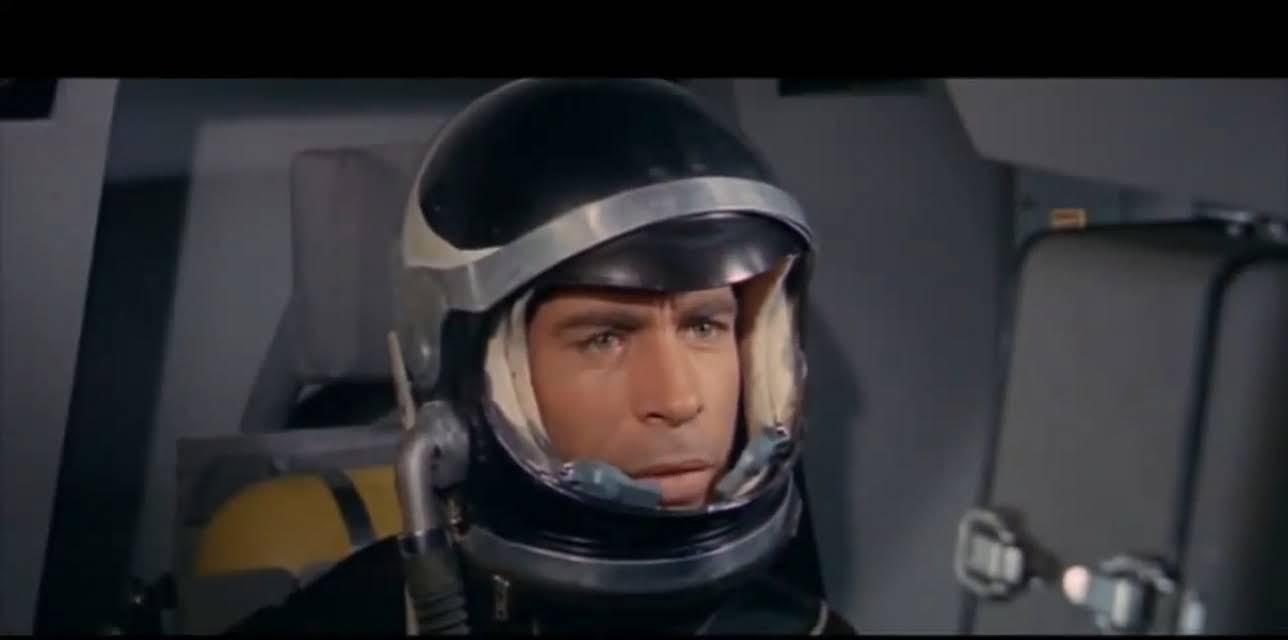 Robinson Crusoe on Mars (1964)