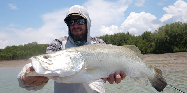 00:00: Fish or Die (S1 E7) (S1) | Animal Planet | 12/11 2025