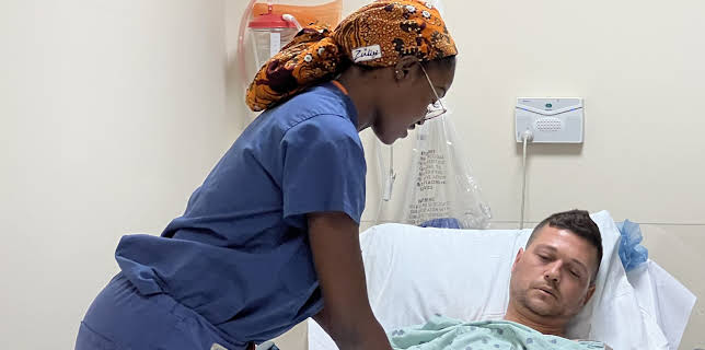 23:20: Dr. Down Below (S1 E1) (S1) | TLC | 1/10 2026