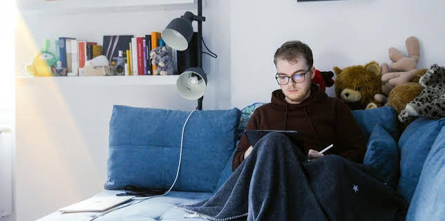 21:00: Viel Leid, wenig Hilfe · Die Krankheit ME/CFS | ARD Alpha | 11/26 2025