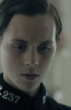 Jonathan Barnwell as 