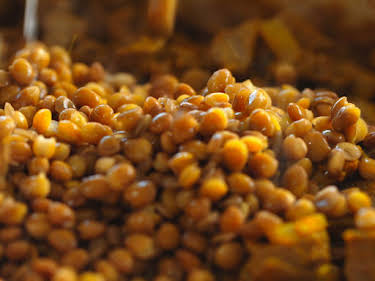 12:50: Nadiya's Simple Spices - Die Magie der Aromen | Sixx | 6/6 2026