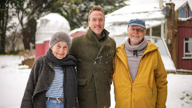 8:00 PM: Ben Fogle: New Lives in the Wild Revisits (S12 E3) (S12) | 5 Select | 10/6 2026