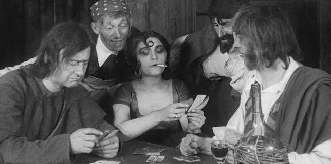 23:23: Carmen | Arte | 11/10 2025