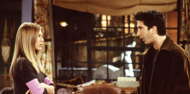 13:45: Friends (S6 E2) (S6) | TV3 | 1/2 2026