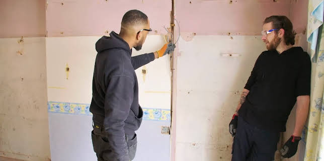 12:00 PM: The Great House Giveaway | More 4 | 12/5 2025