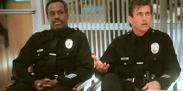 00:45: Dødelig våpen 3 | TVNorge | 1/11 2026