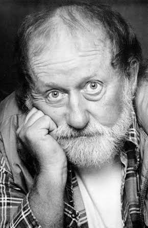 Kenny Davis as Store Owner