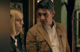 To Catch a Thief Season 1: Like two strangers