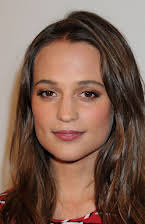 Alicia Vikander som 