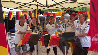12:15: Bella Italia - Camping auf Deutsch (S1 E3) (S1) | RTL 2 | 7/25 2026