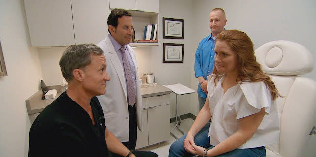 00:45: Verpfuscht - Ein Fall für die Beauty-Docs | Sixx | 1/3 2026