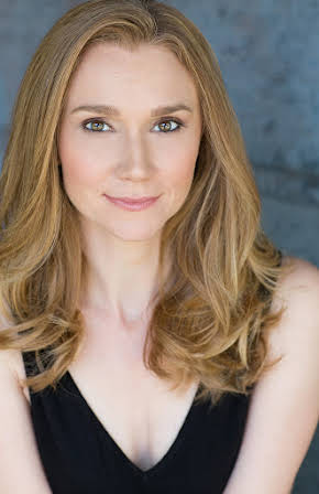 Amy Sloan as Carla