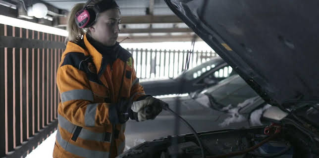 03:55: Frusna vägar (S9 E5) (S9) | TV3 | 3/25 2026