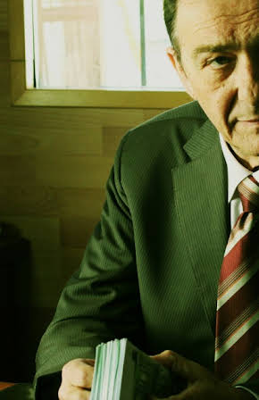 Héctor Colomé as El padre